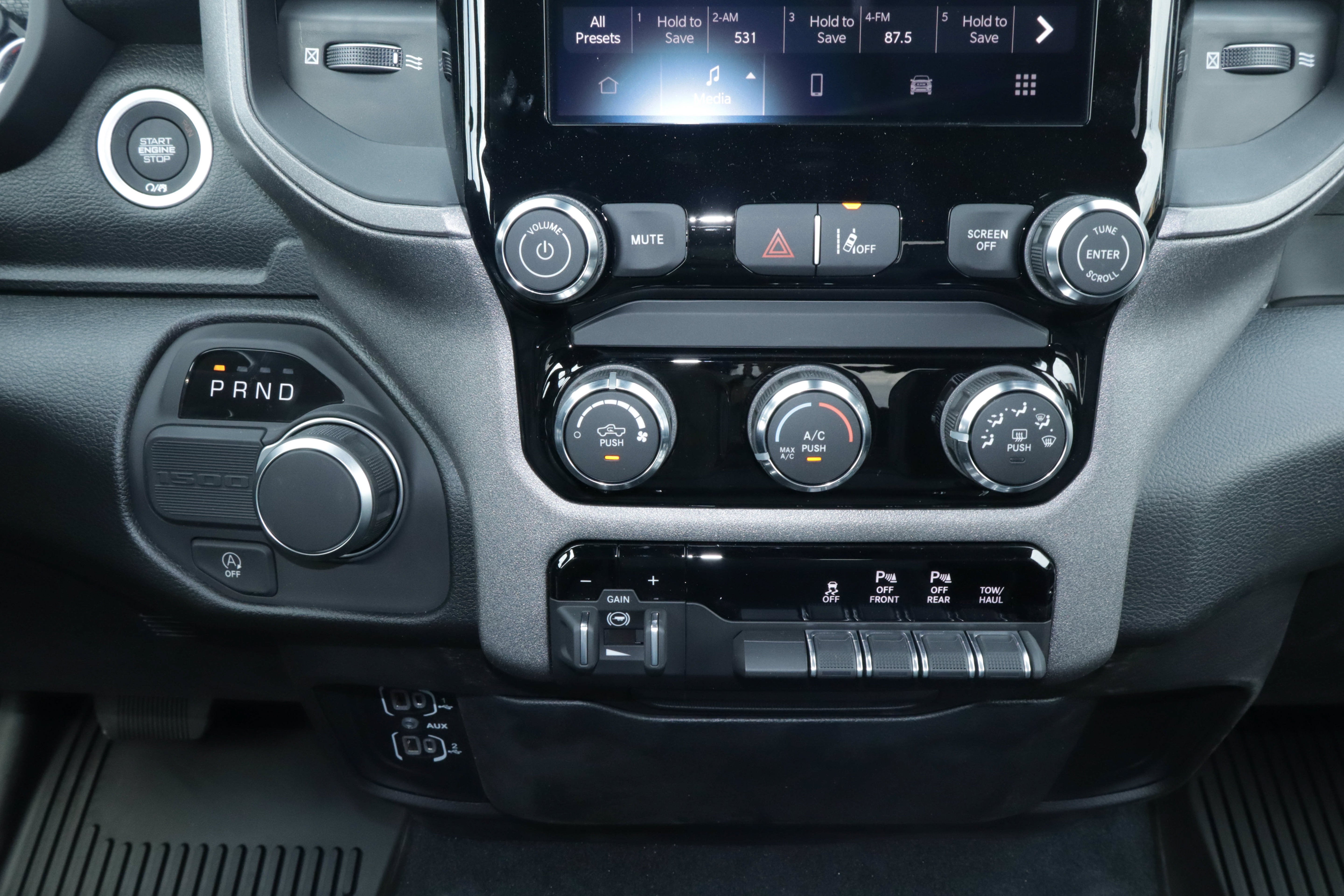 2026 RAM 1500 Tradesman 4x2 Crew Cab 5'7 Box