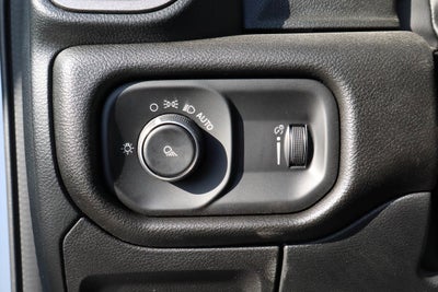 2026 RAM 1500 Tradesman 4x4 Crew Cab 5'7 Box
