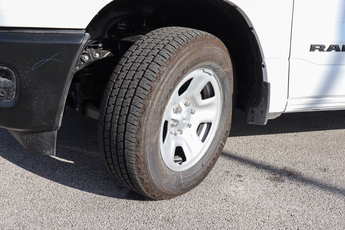 2026 RAM 1500 Tradesman 4x4 Crew Cab 5'7 Box