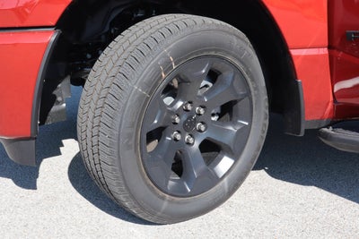 2026 RAM 1500 Express 4x4 Crew Cab 5'7 Box