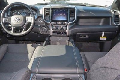 2026 RAM 1500 Express 4x4 Crew Cab 5'7 Box