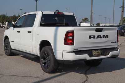 2026 RAM 1500 Express 4x4 Crew Cab 5'7 Box