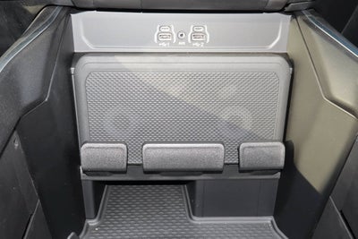 2026 RAM 1500 Express 4x4 Crew Cab 5'7 Box
