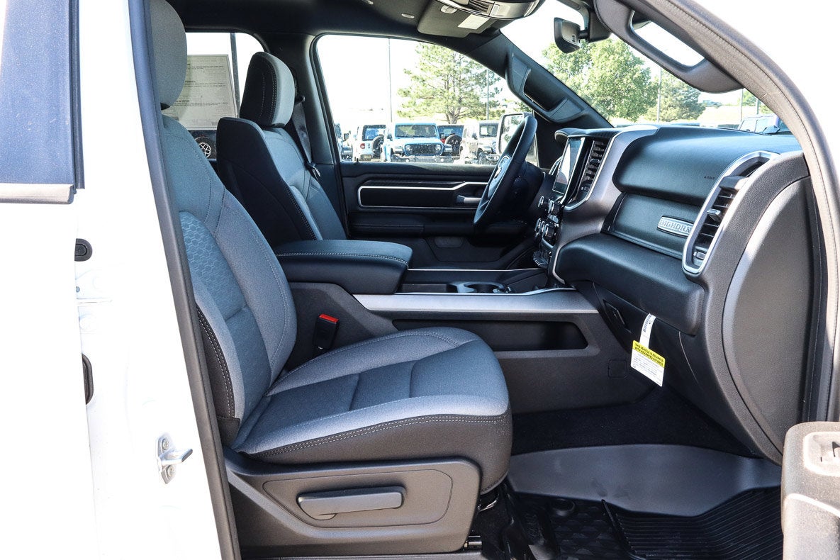 2026 RAM 1500 Big Horn 4x4 Crew Cab 5'7 Box