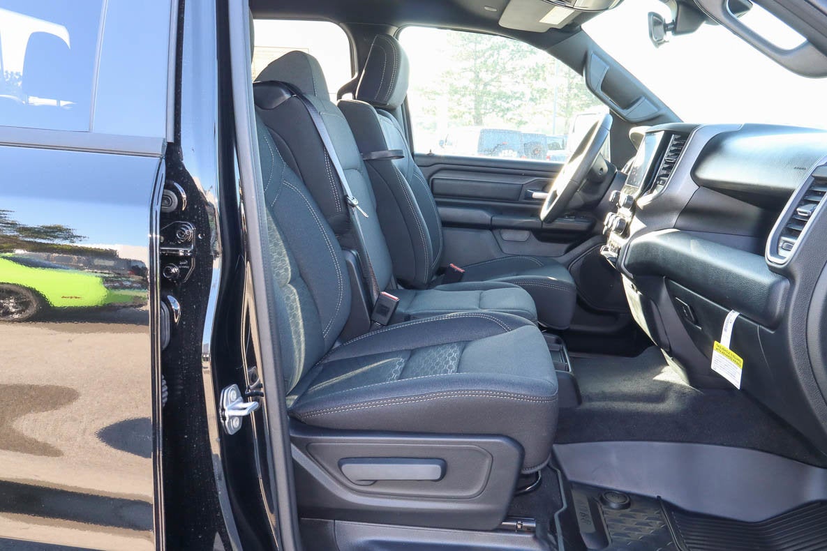 2026 RAM 1500 Warlock 4x4 Crew Cab 5'7 Box