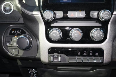 2026 RAM 1500 Express 4x4 Crew Cab 5'7 Box