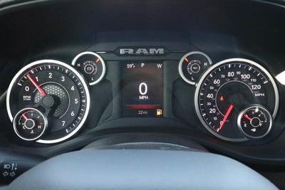 2026 RAM 1500 Express 4x4 Crew Cab 5'7 Box