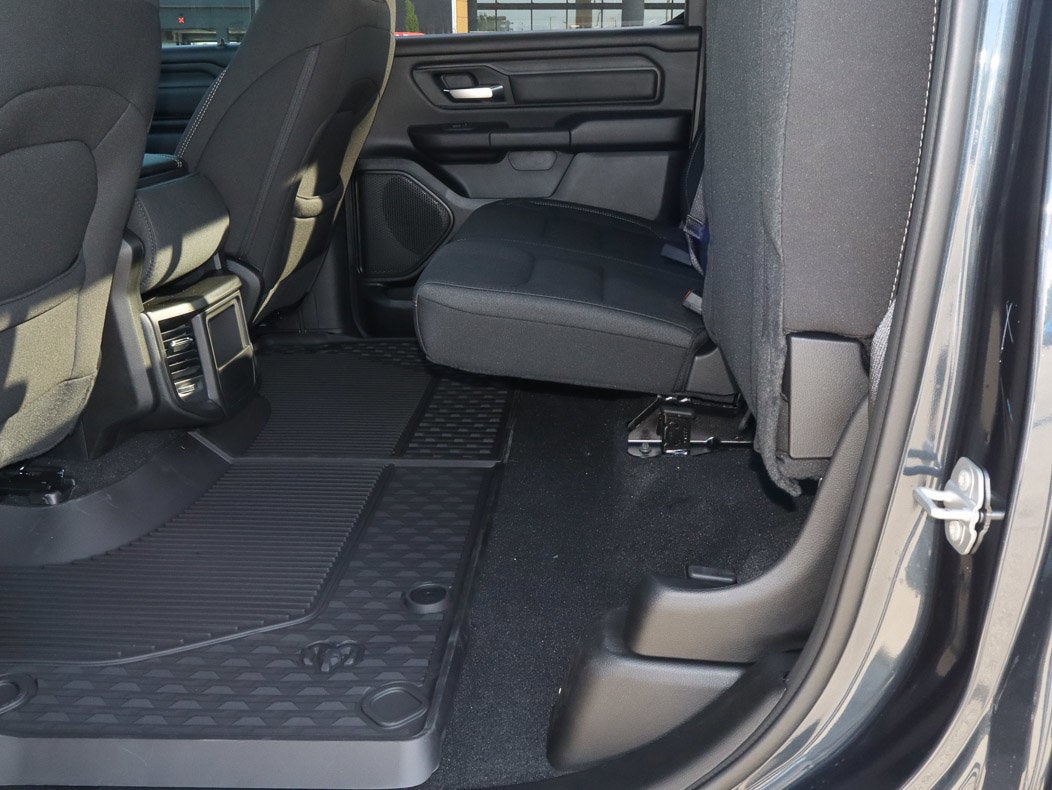 2026 RAM 1500 Warlock 4x4 Crew Cab 5'7 Box