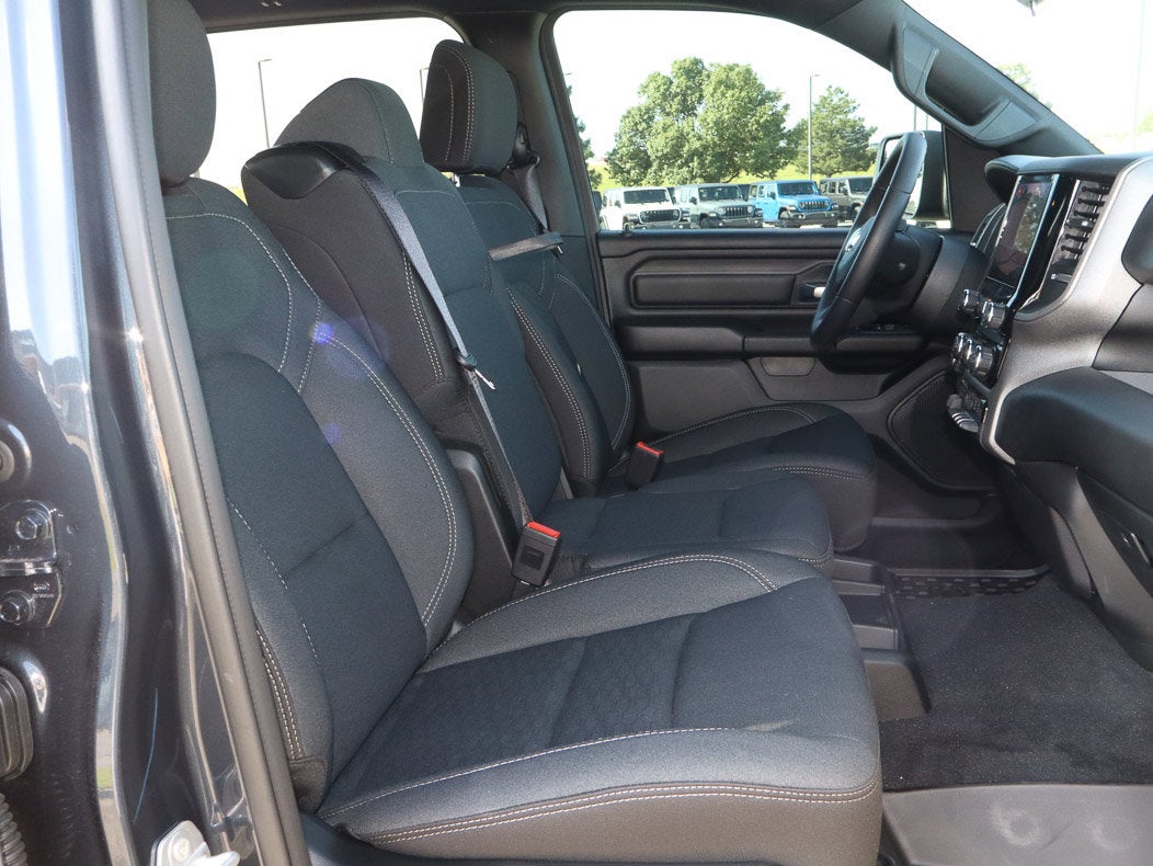 2026 RAM 1500 Warlock 4x4 Crew Cab 5'7 Box