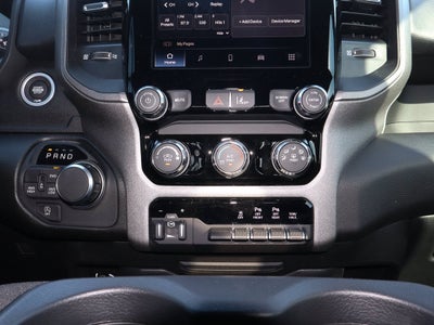 2026 RAM 1500 Express 4x4 Crew Cab 5'7 Box