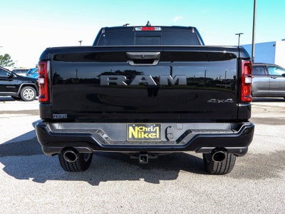 2026 RAM 1500 Express 4x4 Crew Cab 5'7 Box