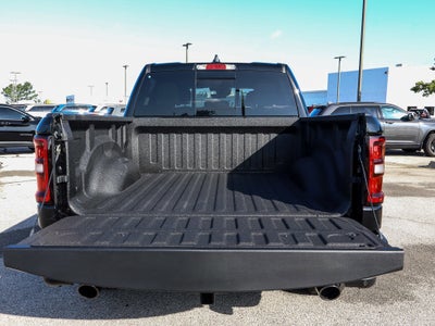2026 RAM 1500 Express 4x4 Crew Cab 5'7 Box