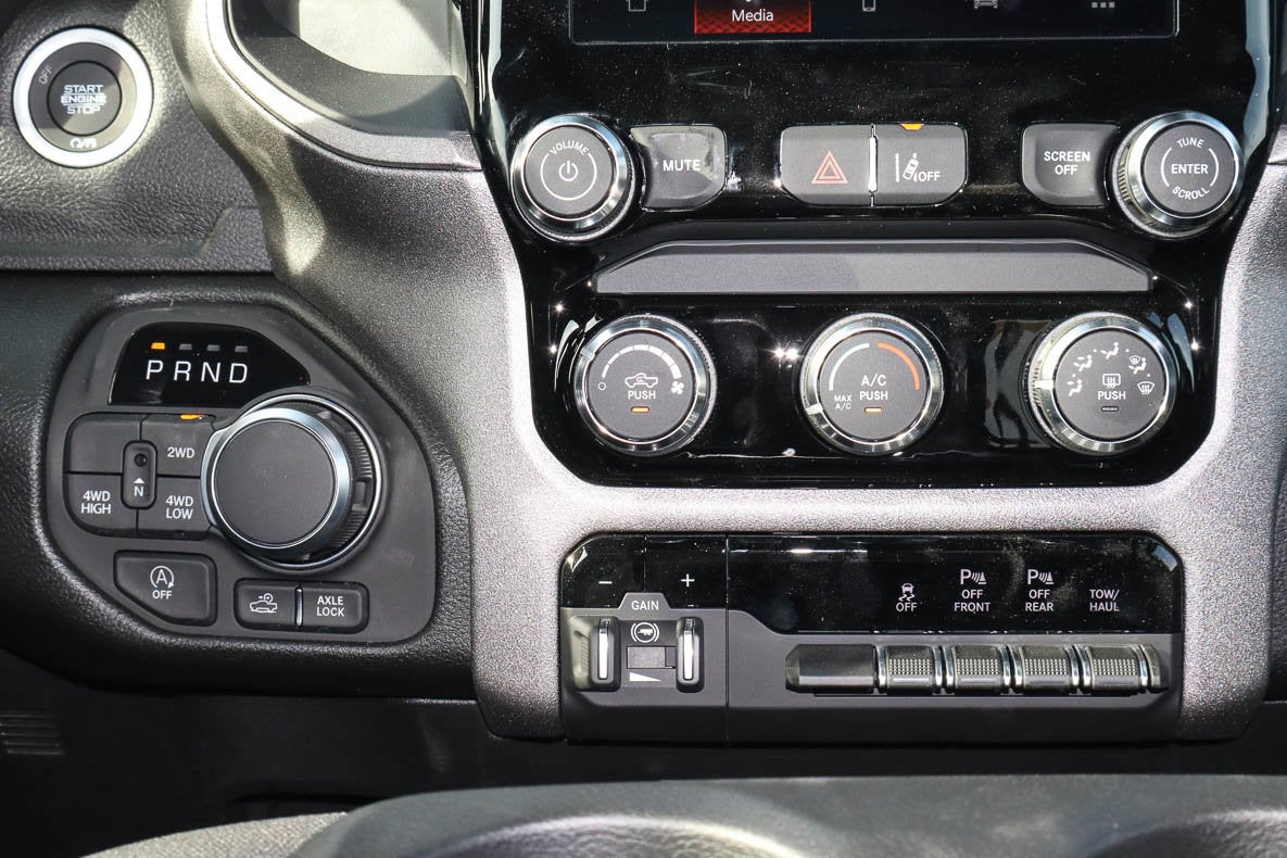 2026 RAM 1500 Warlock 4x4 Crew Cab 5'7 Box