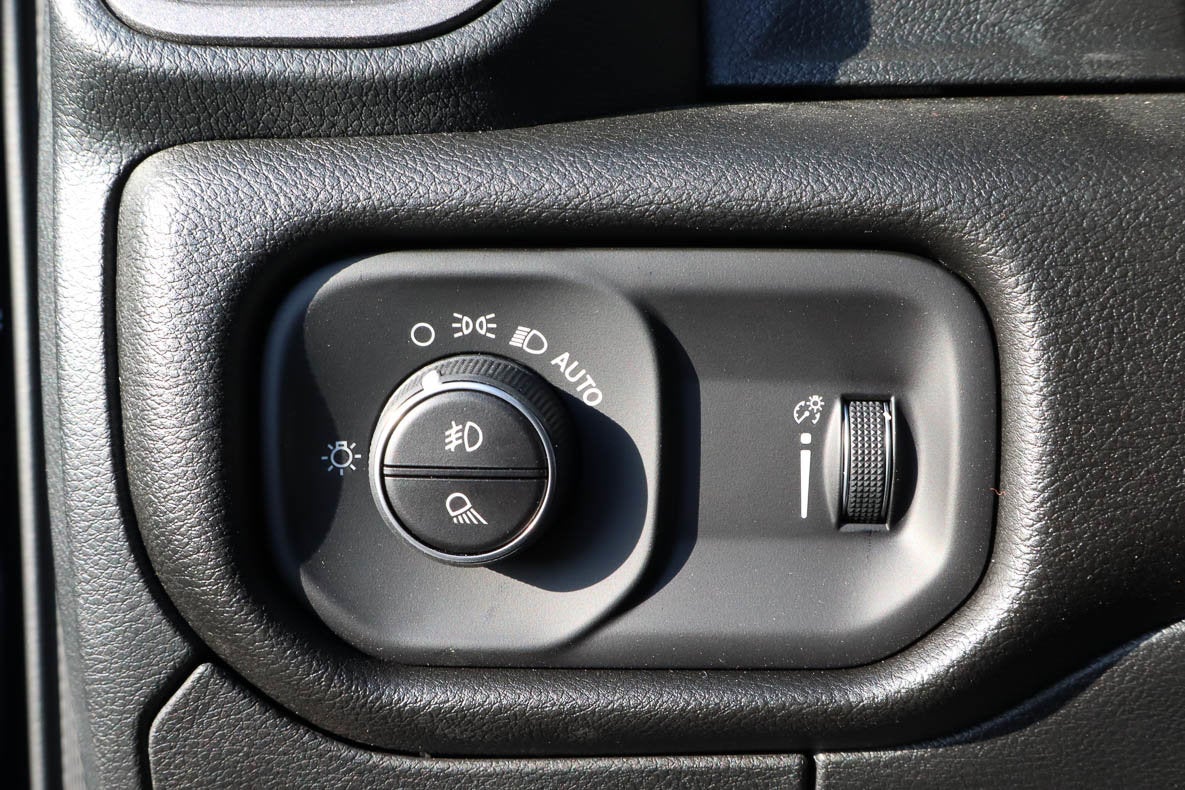 2026 RAM 1500 Warlock 4x4 Crew Cab 5'7 Box