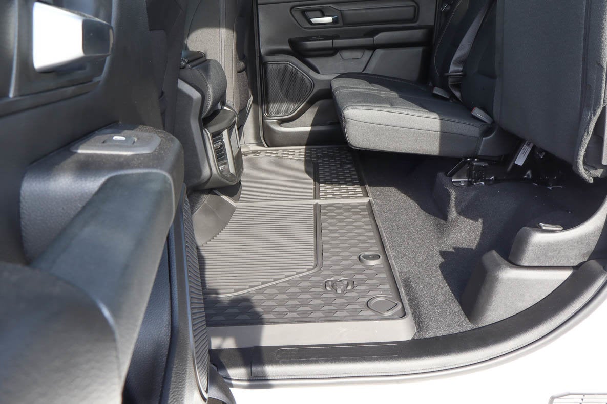 2026 RAM 1500 Warlock 4x4 Crew Cab 5'7 Box