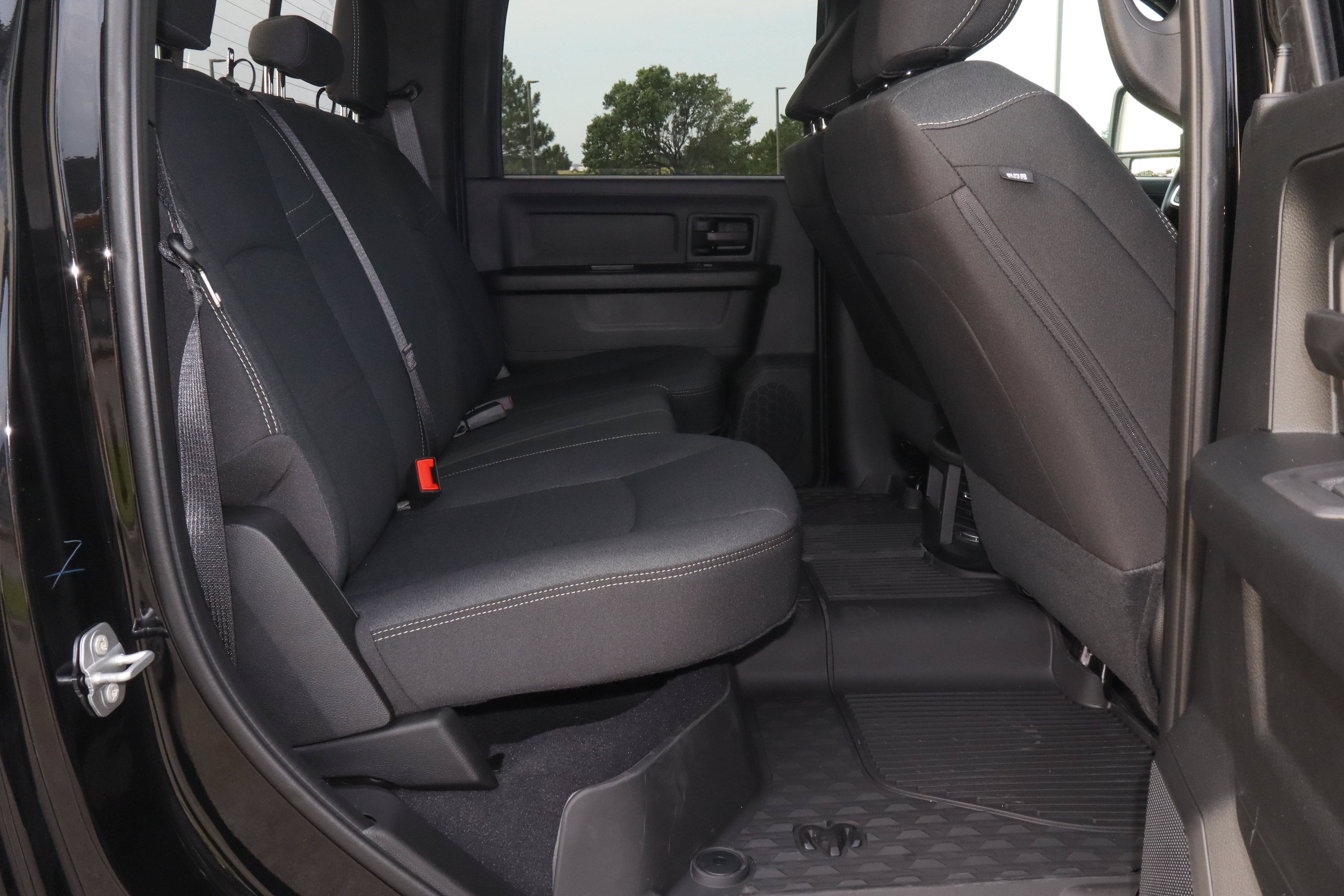 2026 RAM 2500 Black Express 4x4 Crew Cab 6'4 Box