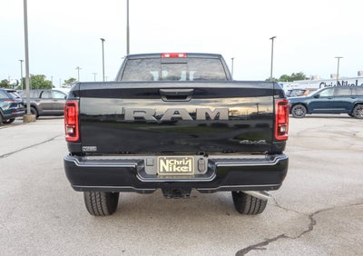 2026 RAM 2500 Black Express 4x4 Crew Cab 6'4 Box