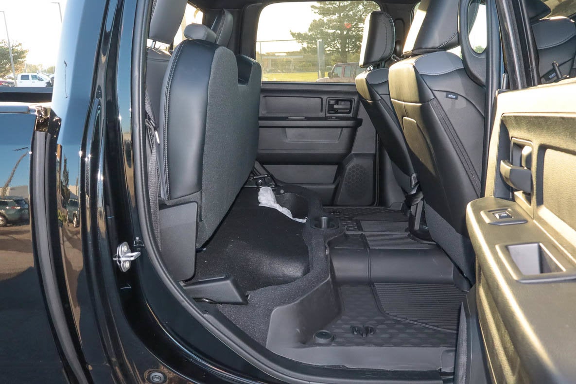 2027 RAM 2500 Tradesman 4x4 Crew Cab 6'4 Box