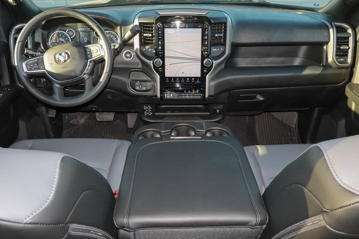 2027 RAM 2500 Tradesman 4x4 Crew Cab 6'4 Box