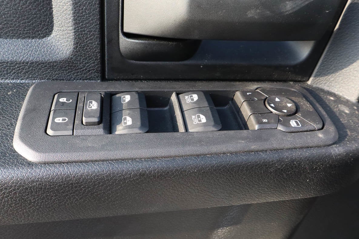 2026 RAM 2500 Tradesman 4x4 Crew Cab 6'4 Box