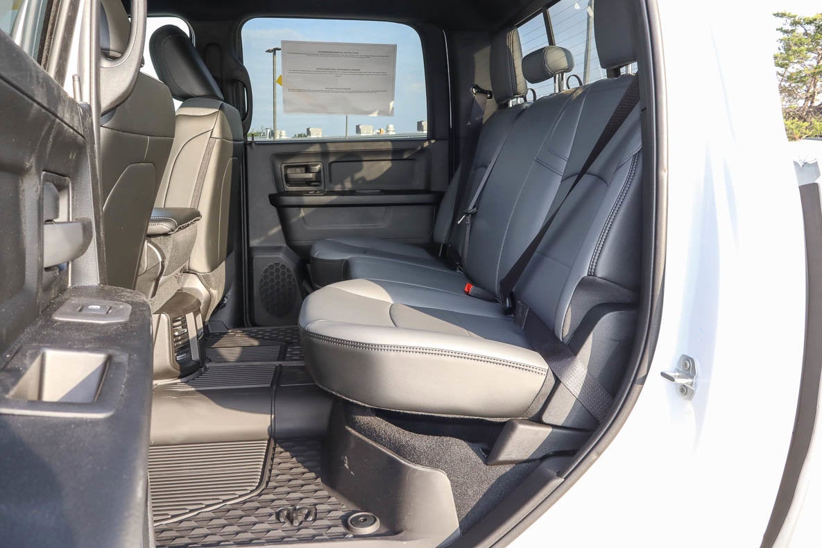 2026 RAM 2500 Tradesman 4x4 Crew Cab 6'4 Box