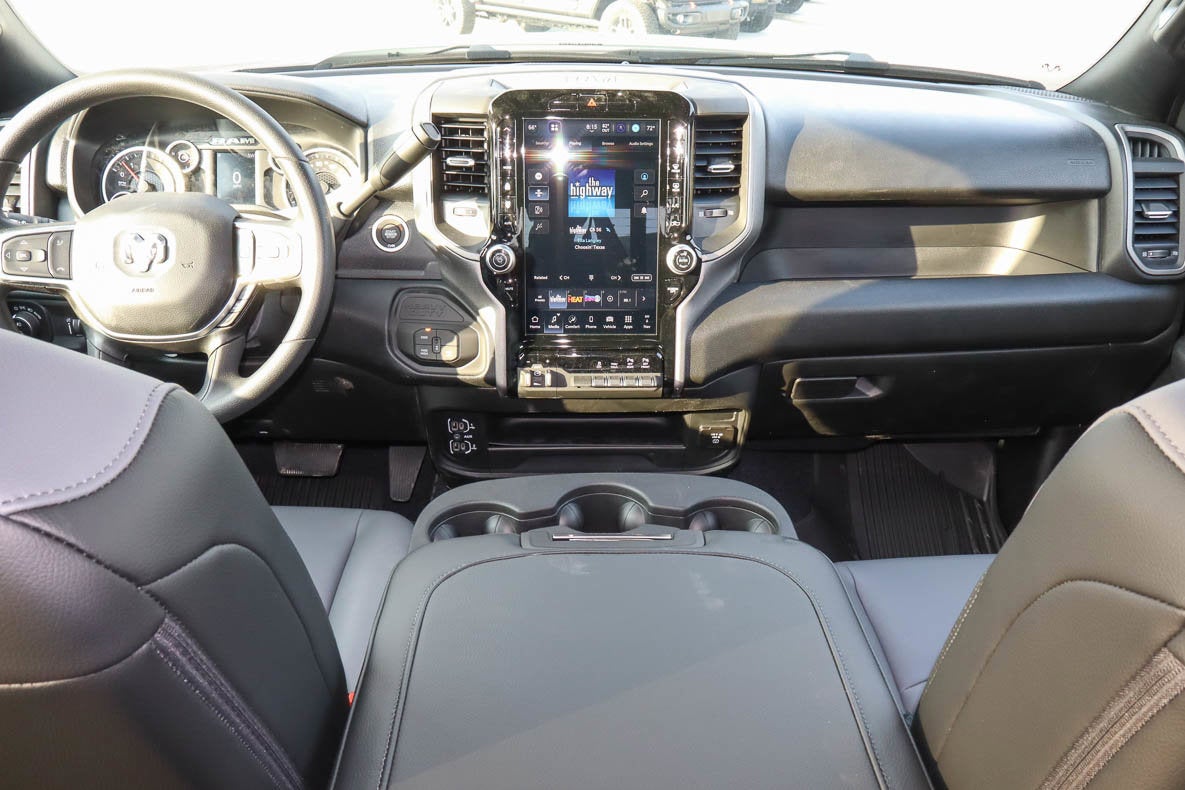 2026 RAM 2500 Tradesman 4x4 Crew Cab 6'4 Box