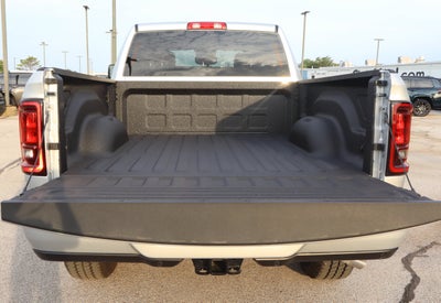 2026 RAM 2500 Black Express 4x4 Crew Cab 6'4 Box
