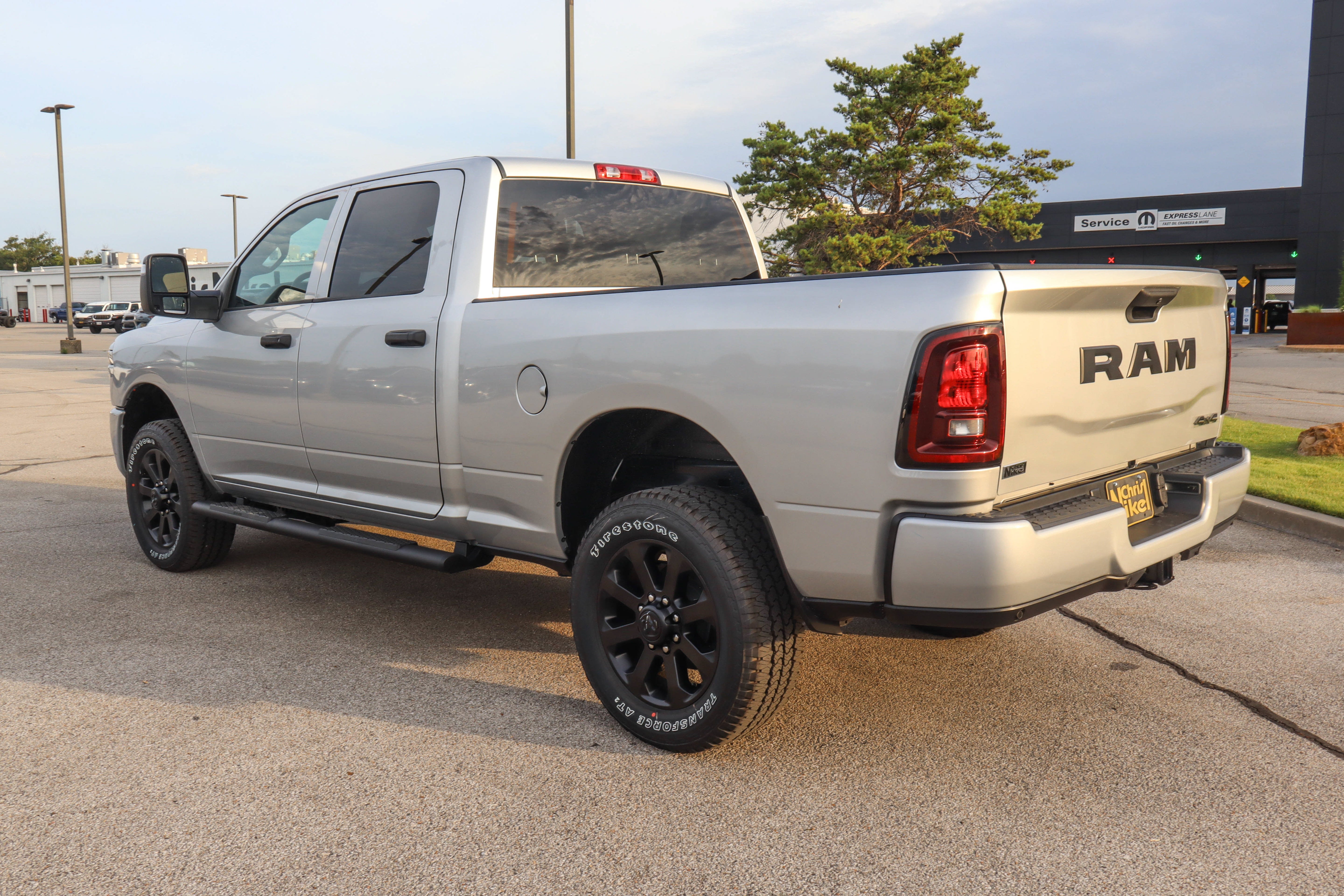 2026 RAM 2500 Black Express 4x4 Crew Cab 6'4 Box
