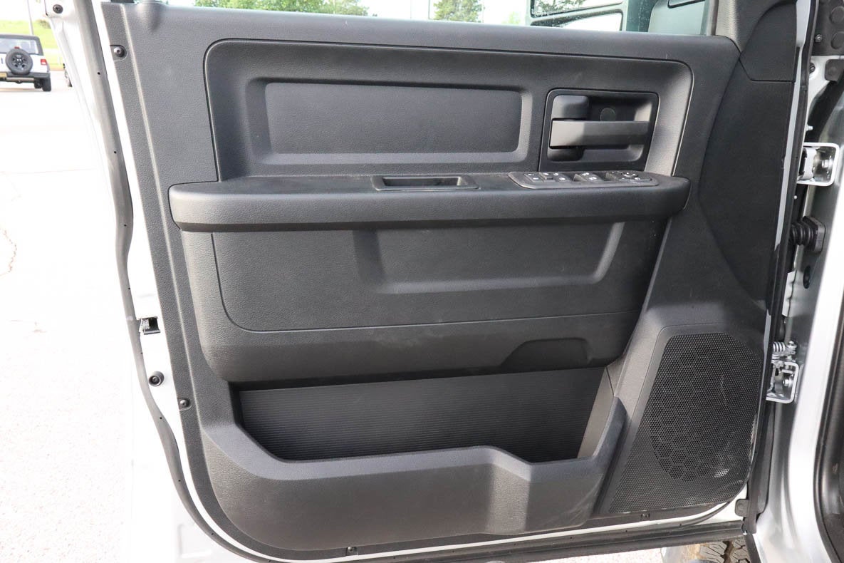 2026 RAM 2500 Tradesman 4x4 Crew Cab 6'4 Box