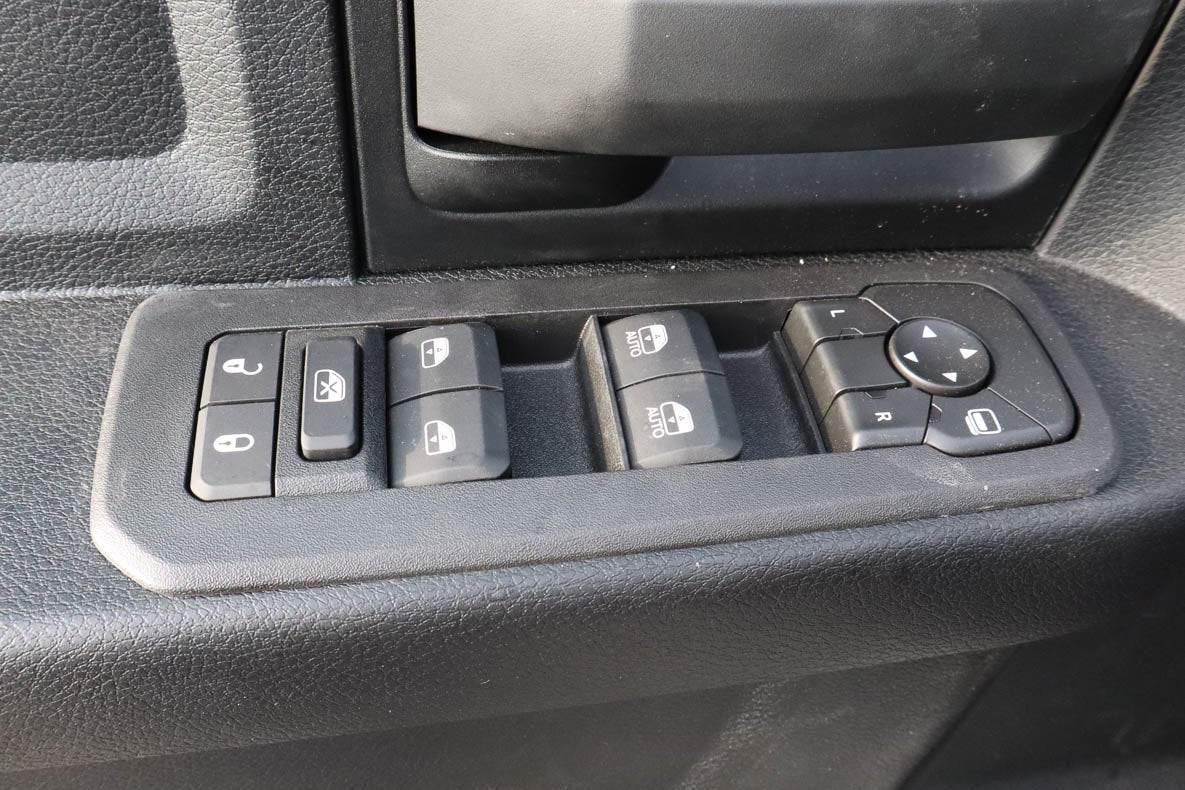 2026 RAM 2500 Tradesman 4x4 Crew Cab 6'4 Box