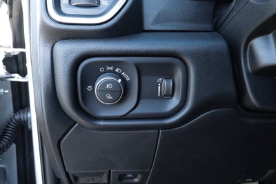 2026 RAM 2500 Black Express 4x4 Crew Cab 6'4 Box
