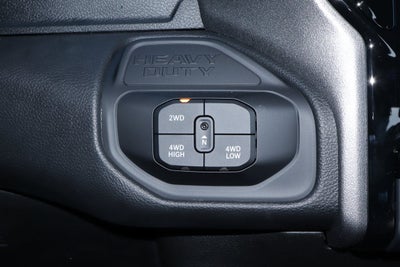2026 RAM 2500 Black Express 4x4 Crew Cab 6'4 Box