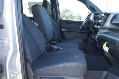 2026 RAM 2500 Black Express 4x4 Crew Cab 6'4 Box