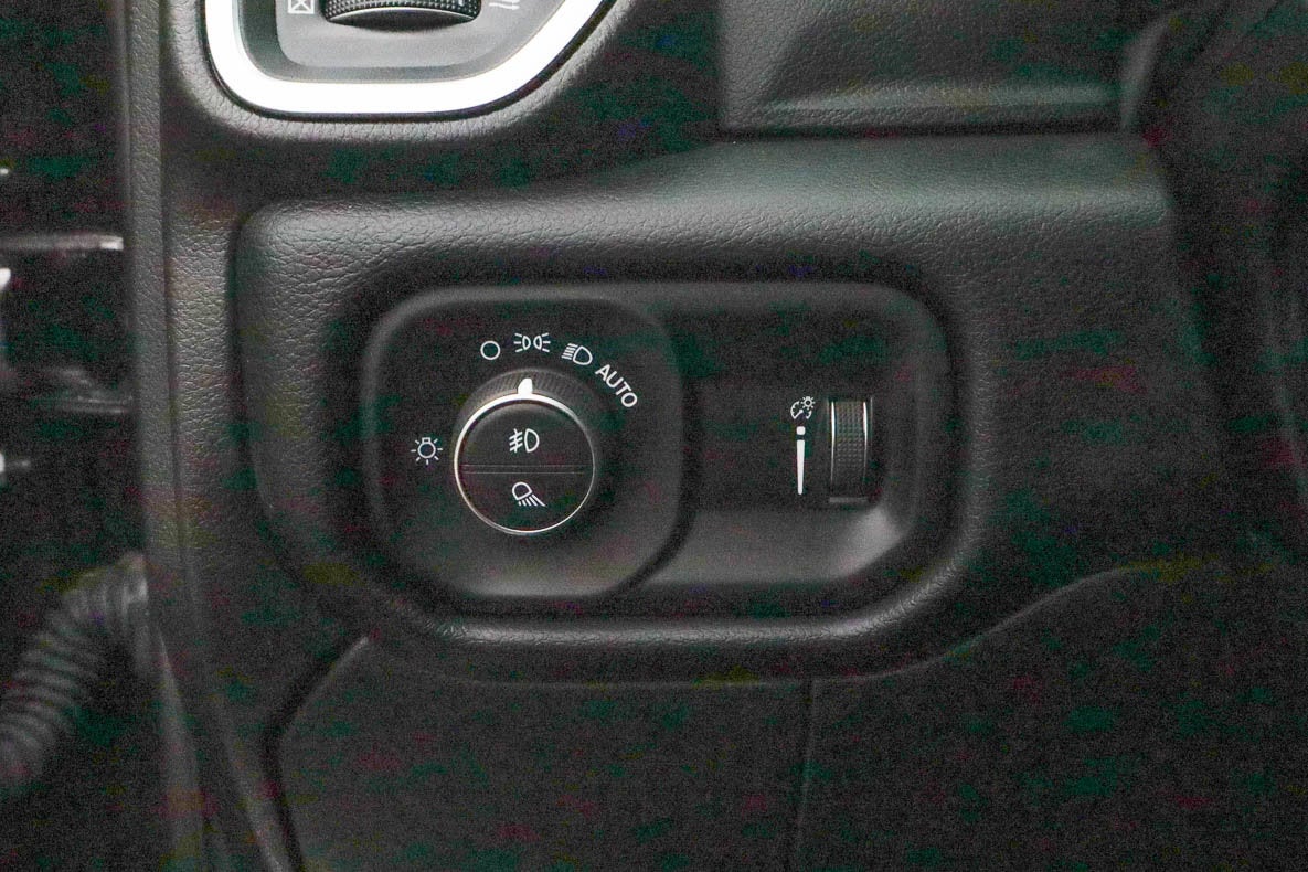 2026 RAM 2500 Big Horn 4x4 Crew Cab 6'4 Box
