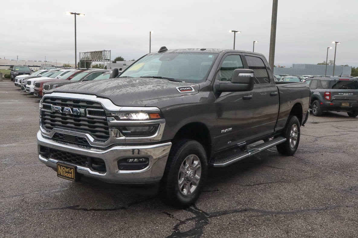2026 RAM 2500 Big Horn 4x4 Crew Cab 6'4 Box