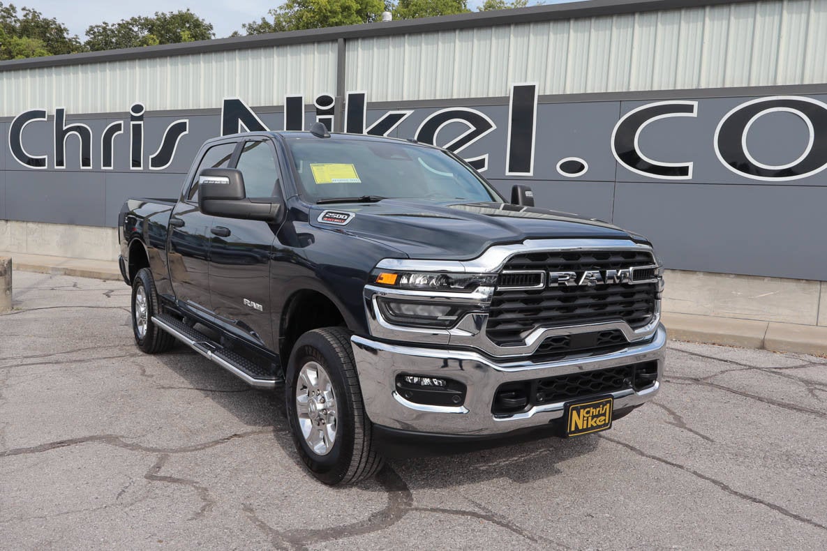2026 RAM 2500 Big Horn 4x4 Crew Cab 6'4 Box