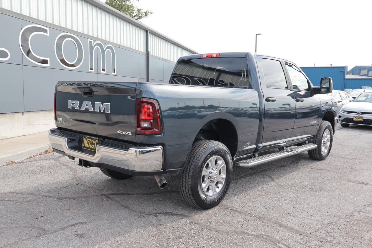 2026 RAM 2500 Big Horn 4x4 Crew Cab 6'4 Box