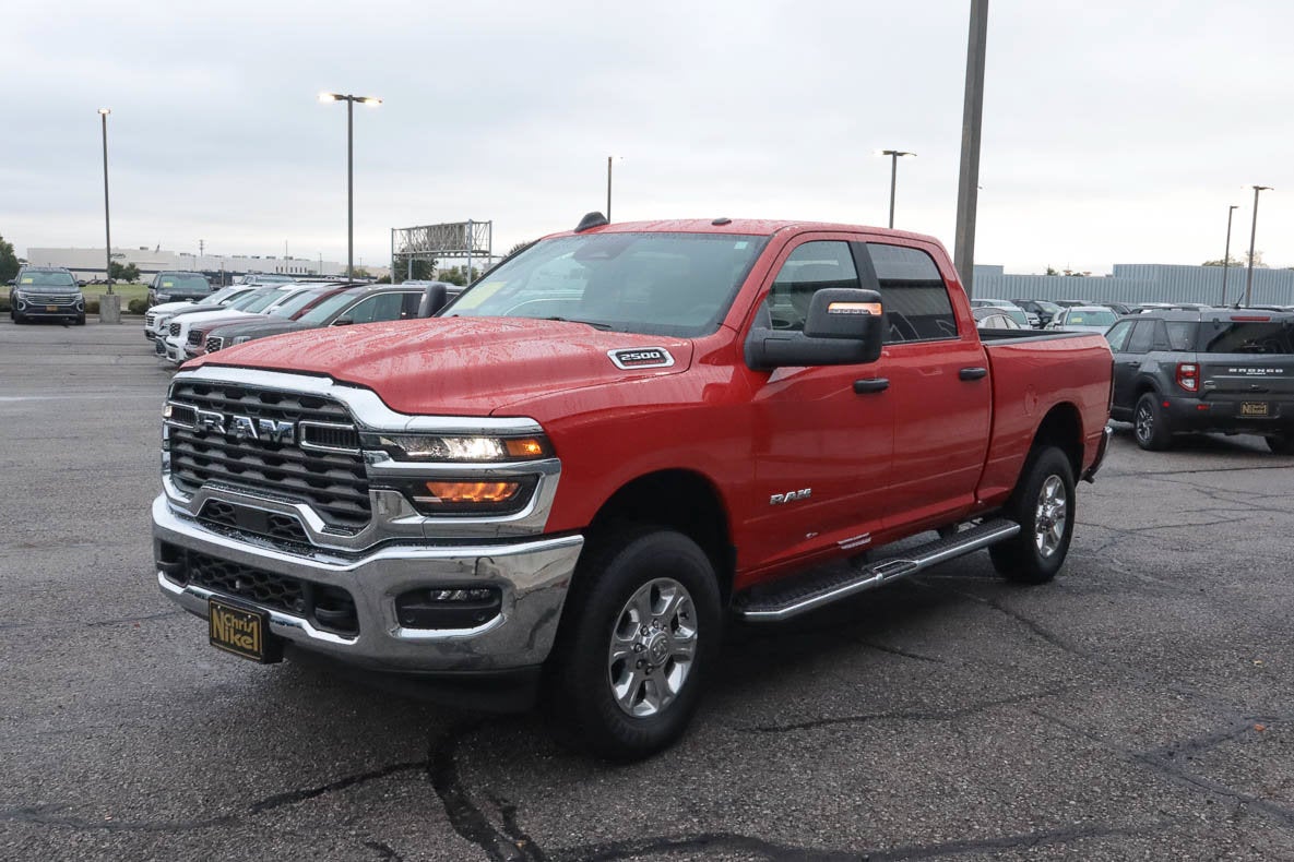 2026 RAM 2500 Big Horn 4x4 Crew Cab 6'4 Box