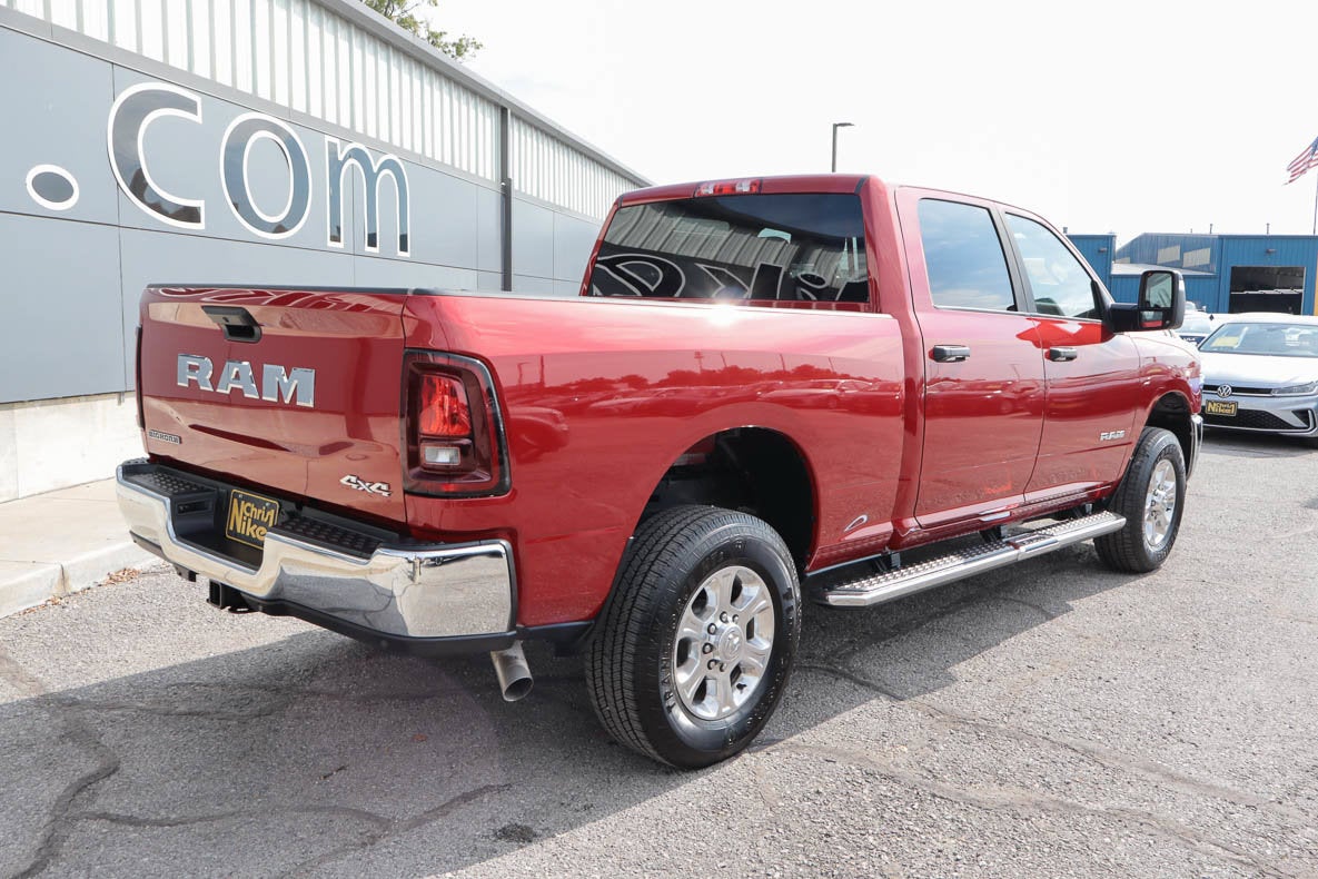 2026 RAM 2500 Big Horn 4x4 Crew Cab 6'4 Box