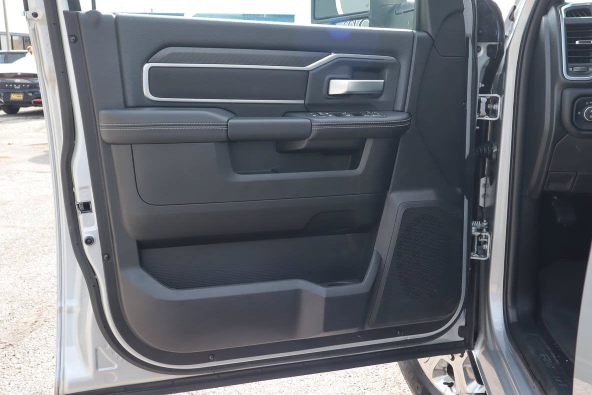 2026 RAM 2500 Big Horn 4x4 Crew Cab 6'4 Box