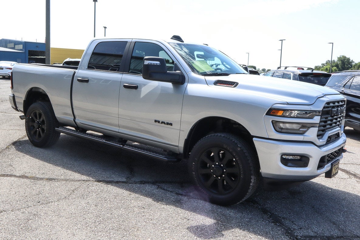 2026 RAM 2500 Big Horn 4x4 Crew Cab 6'4 Box