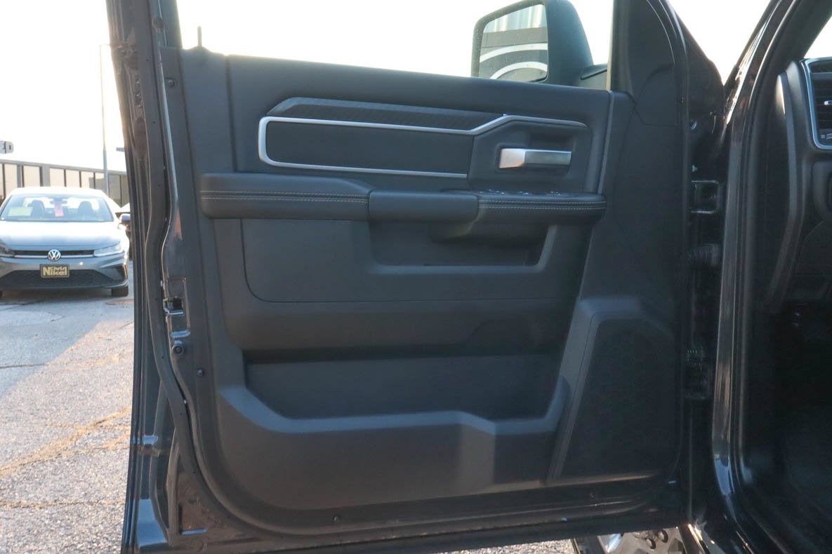 2026 RAM 2500 Big Horn 4x4 Crew Cab 6'4 Box