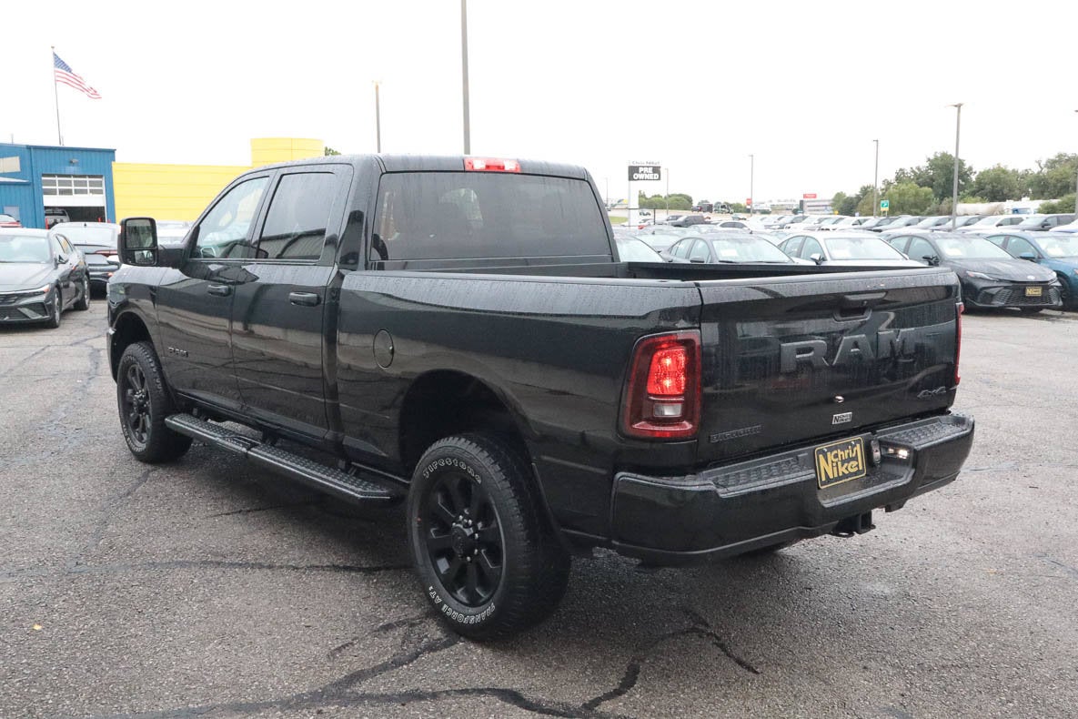 2026 RAM 2500 Big Horn 4x4 Crew Cab 6'4 Box