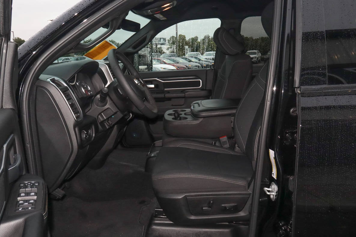 2026 RAM 2500 Big Horn 4x4 Crew Cab 6'4 Box