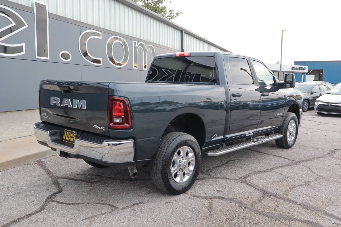 2026 RAM 2500 Big Horn 4x4 Crew Cab 6'4 Box