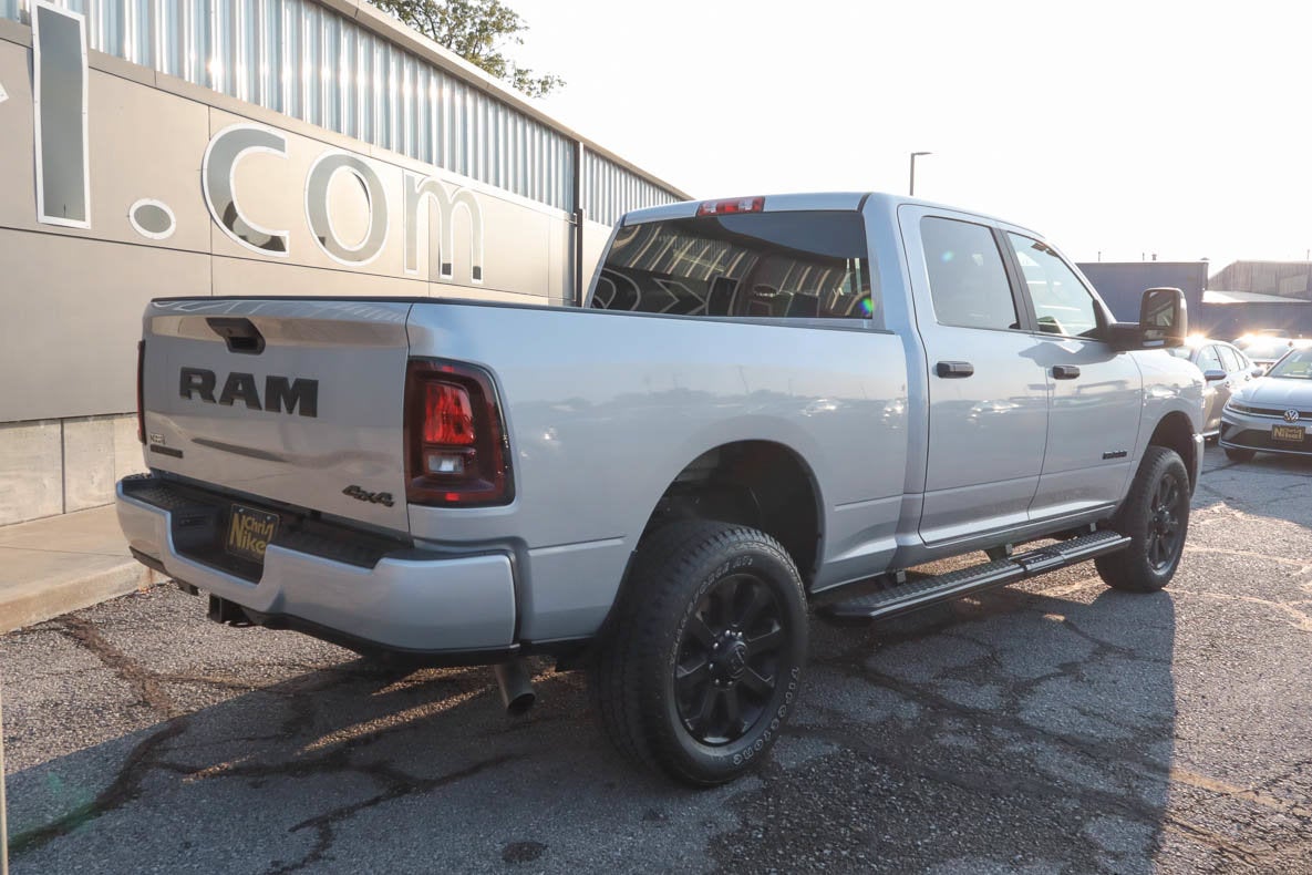 2026 RAM 2500 Big Horn 4x4 Crew Cab 6'4 Box