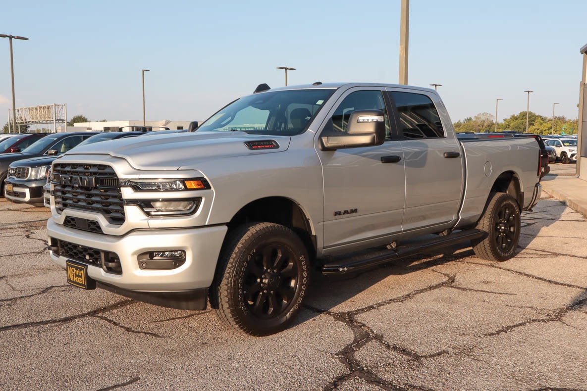 2026 RAM 2500 Big Horn 4x4 Crew Cab 6'4 Box