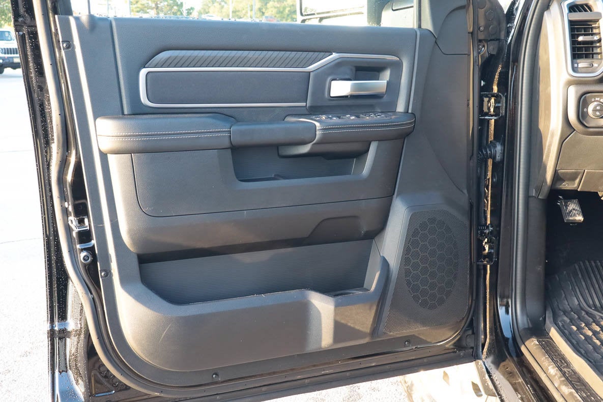 2027 RAM 2500 Big Horn 4x4 Crew Cab 6'4 Box