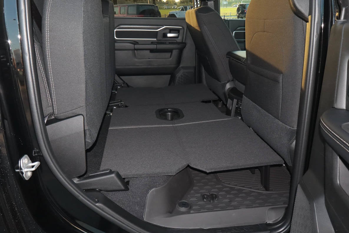 2027 RAM 2500 Big Horn 4x4 Crew Cab 6'4 Box