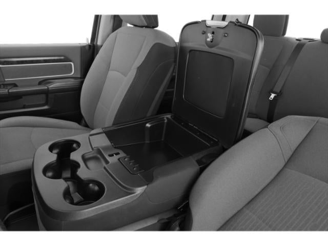 2020 RAM 2500 Big Horn 4x4 Crew Cab 6'4 Box